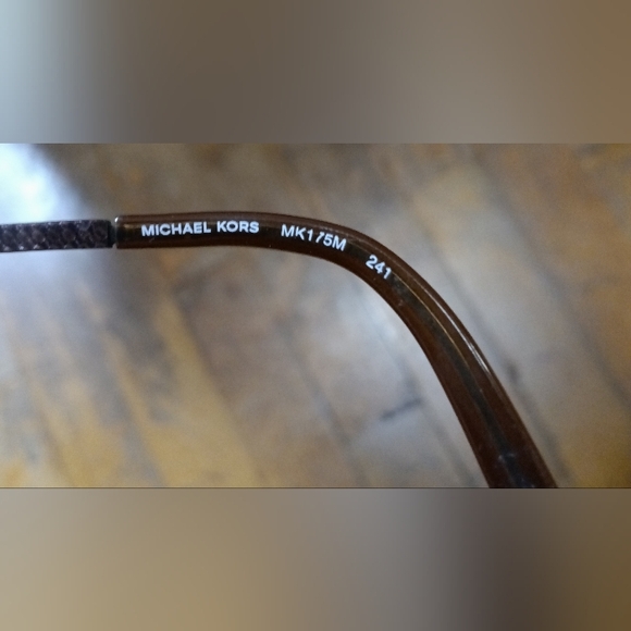 MICHAEL KORS RX FRAMES - Picture 3 of 6